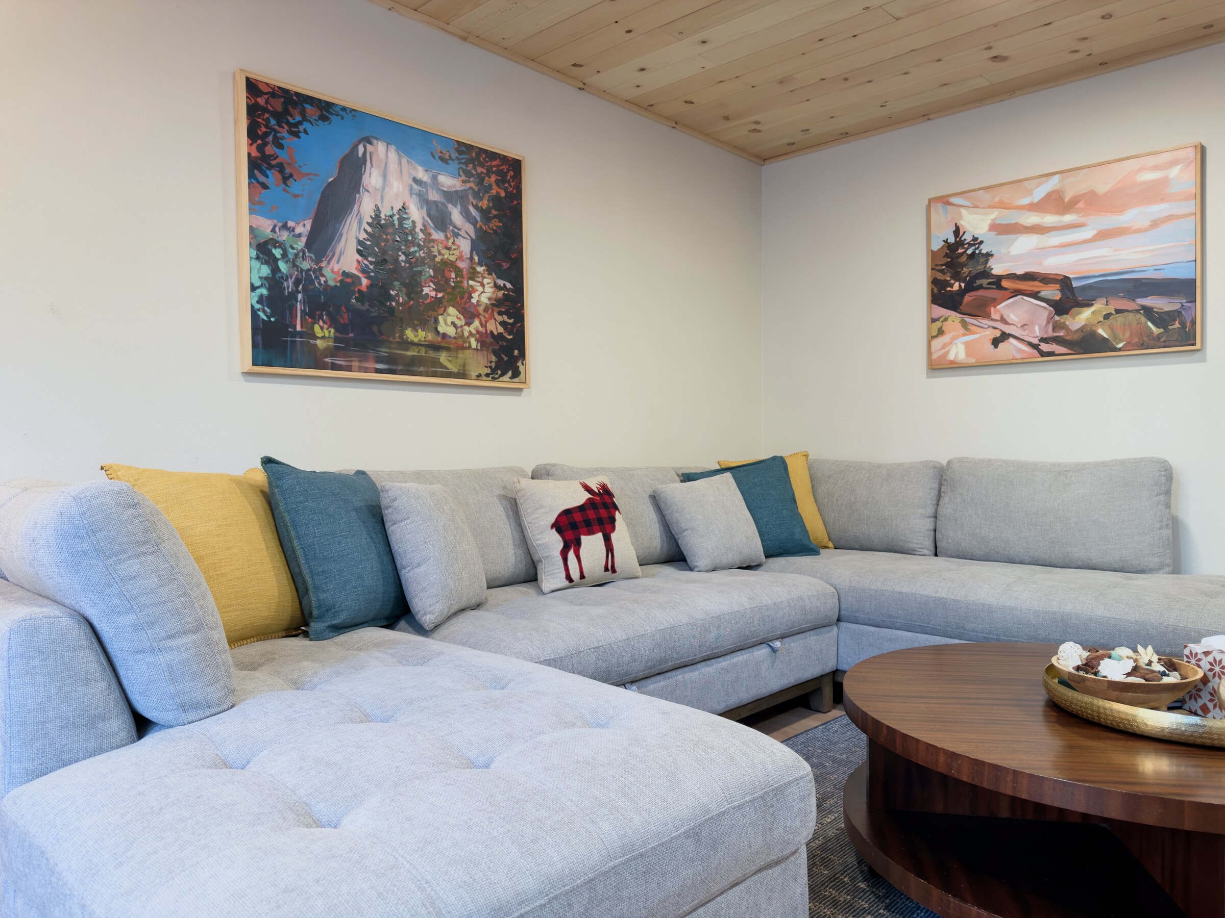 Den · sectional